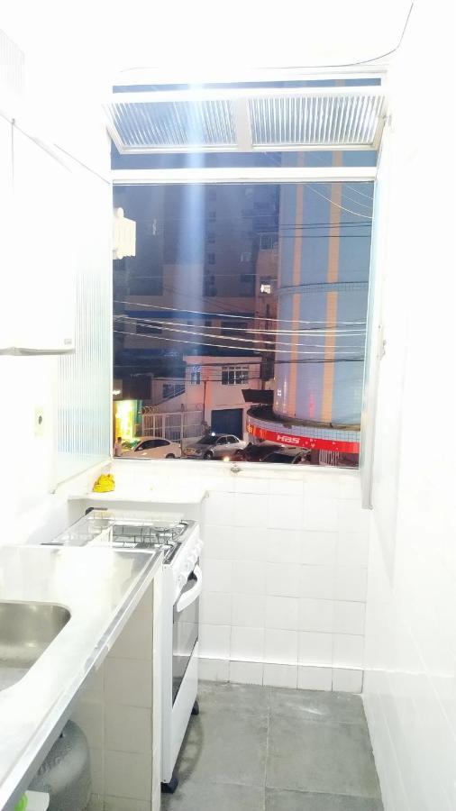 Quitinete A Poucos Passos Da Praia No Ponto Mais Central Da Cidade. Guarapari Esterno foto