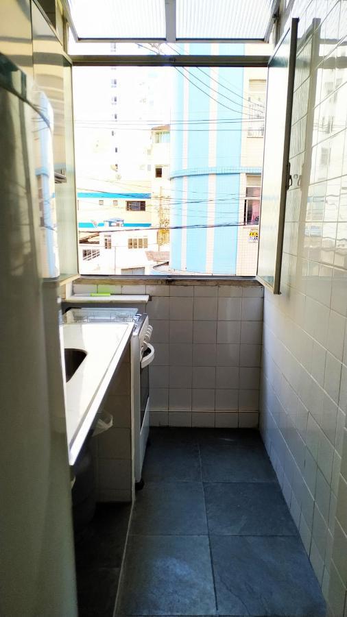Quitinete A Poucos Passos Da Praia No Ponto Mais Central Da Cidade. Guarapari Esterno foto